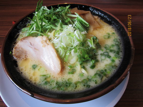 「極み鶏　８５０円」@富意家の写真