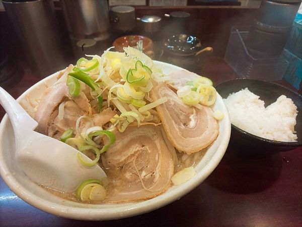「チャーシュー麺+もやし+半ライス」@こってりらーめん なりたけ TOKYOの写真