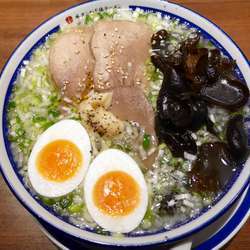 全部のせ（牛タン2枚、玉子、キクラゲ）¥1,200