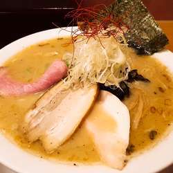 塩白湯麺（大盛）