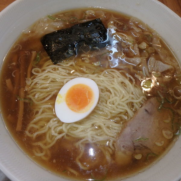 「ワンタン麺 (930円)」@大勝軒 昭島店の写真