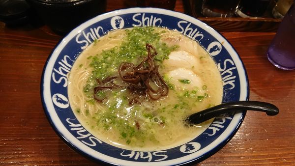「ラーメン　替え玉」@博多らーめん ShinShin KITTE博多店の写真