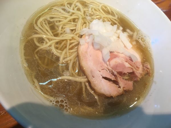 「煮干らーめん700円」@らーめん芝浜の写真