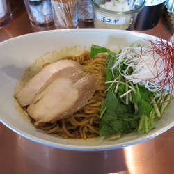 スパイシーオリーブ油そば（大盛り）：850円