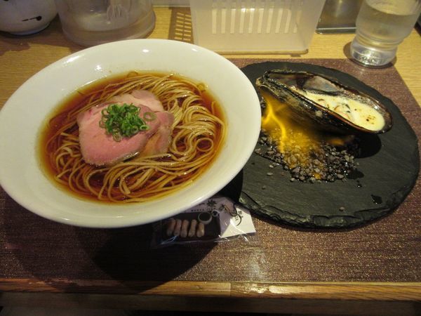 「限定　ムール貝のファイヤーラーメン（１０００円）」@麺屋 一燈の写真