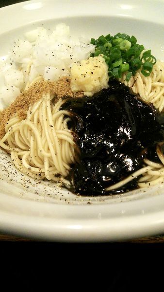 「烏賊ワタの和え玉」@灰汁中華 丿貫 福富町本店の写真