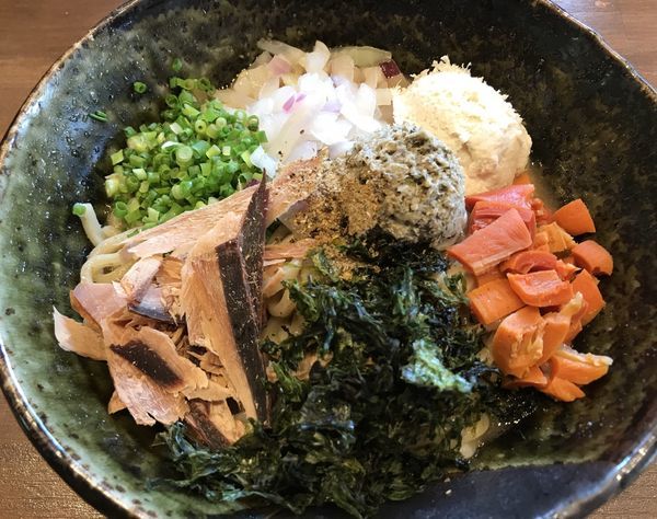 「まぜそば」@麺屋はやぶさ 大須店の写真