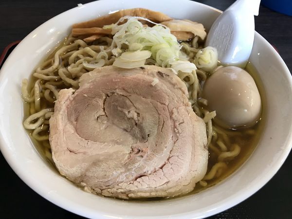 「らー麺 大  680円 +味玉」@自家製太麺 渡辺の写真