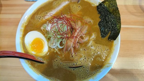 「煮干カレー・オロチョン 3辛」@麺屋 成天の写真