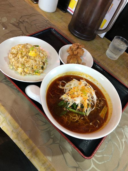 「黒酢ピリ辛ラーメンセット」@中国料理 つね川の写真