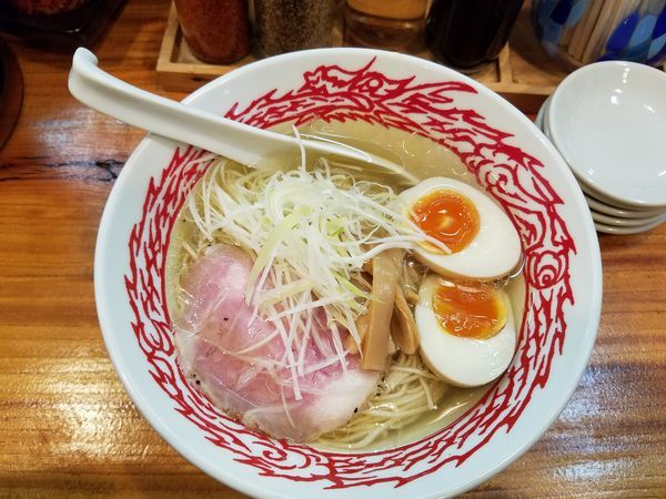 「端麗塩味玉」@でびっと 狭山店の写真