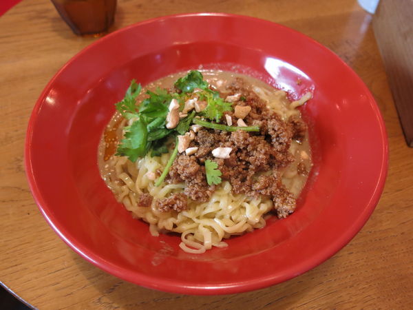 「汁なし坦々麺：900円」@タカンタ食堂の写真