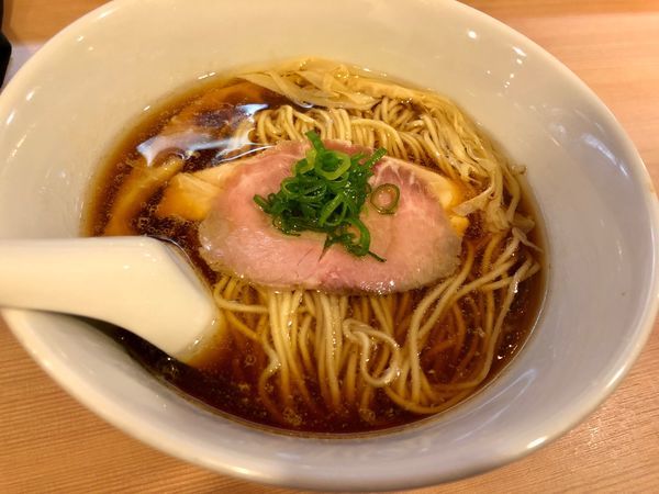「醤油らぁめん＋鶏茶漬けセット」@らぁ麺 はやし田 新宿本店の写真