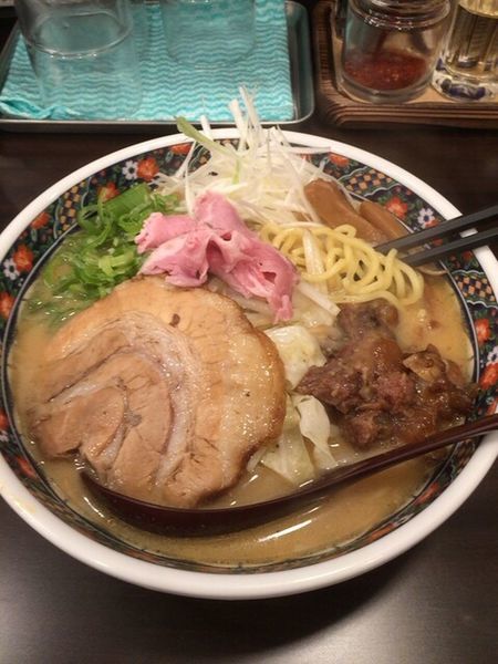 「極上味噌麺豪華盛り980円」@味噌麺処 櫻の写真