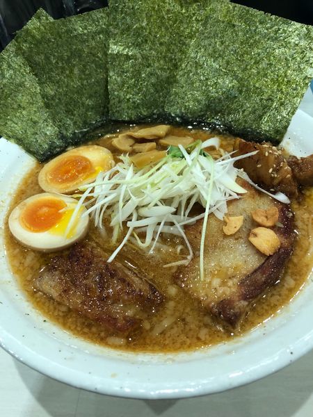 「横綱チャーシューらーめん味噌大盛り味少し濃い目」@東京とんこつ ましこ亭 本店の写真