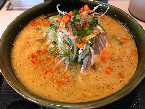 「まろやか濃厚白味噌 大盛  920円」@仙臺らーめん 味噌 三礎の写真