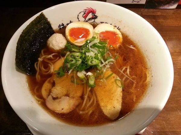 「鶏と鰹の醤油らーめん 大盛」@鶏喰～TRICK～の写真