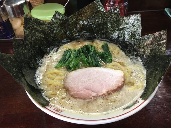 「家系ラーメン 大盛」@麺処 むら井の写真
