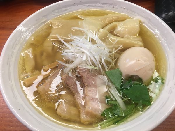 「特製塩ラーメン」@純手打ち 麺と未来の写真