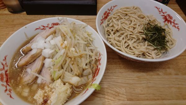 「つけ麺(ニンニク増し)+豚4枚」@ラーメン 登良治郎の写真
