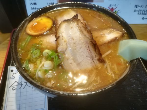 「みそチャーシュー(合せみそ、大盛)」@らー麺 くさび 東旭川本店の写真