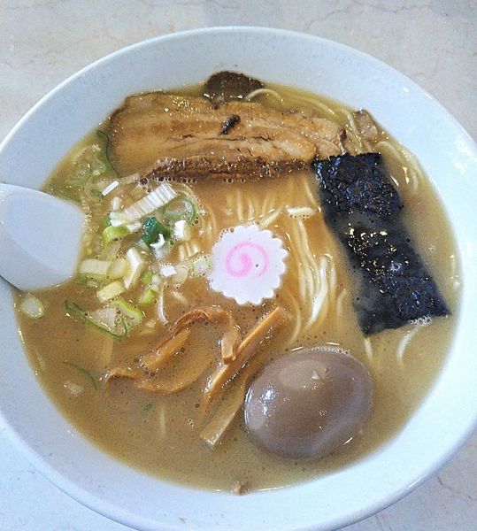 「バカうまラーメン(中) 750円」@Hananoki@Plusの写真
