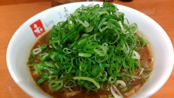 「こってり和歌山ラーメンネギ増し850円」@清乃 近鉄店の写真