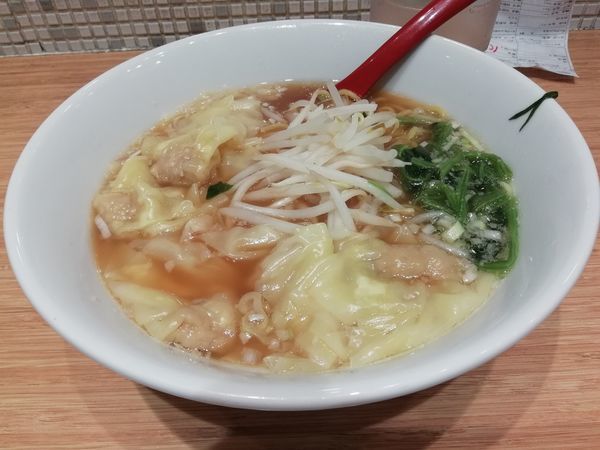 「たっぷり肉野菜ワンタン麺(醤油、800円)」@雲呑好 ecute立川店の写真