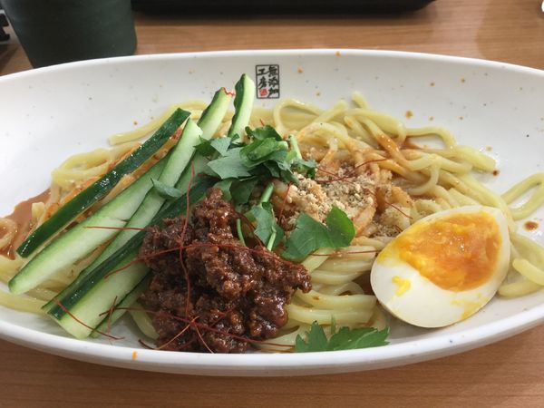 「コク旨冷やし担々麺378円」@無添 くら寿司 鳩ヶ谷店の写真