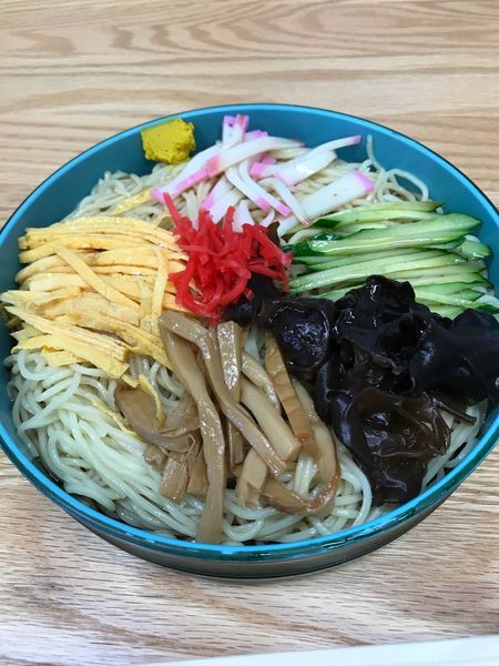 「冷やしラーメン大盛り950円」@味世屋食堂の写真