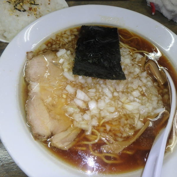 「ラーメン(大) (600+100円)タマネギ増し(+50円)」@藍華の写真