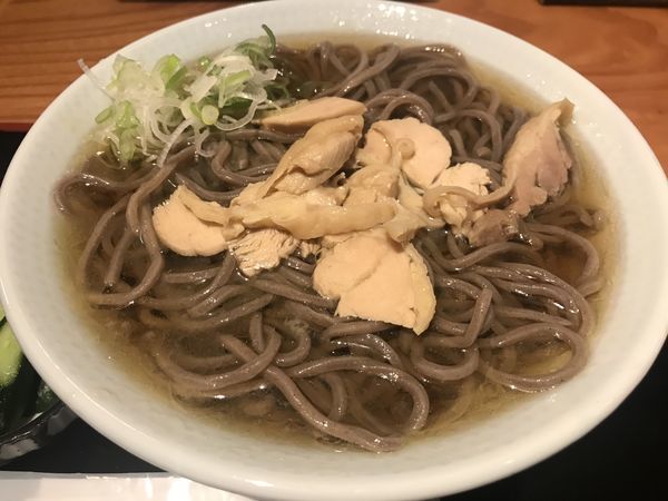 「肉そば  冷  700円」@一寸亭 本店の写真