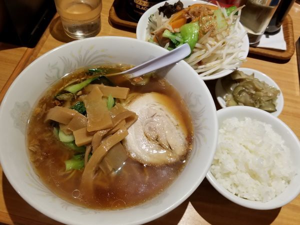 「ラーメンセット(1,000円)」@かおたんラーメン 赤坂店の写真