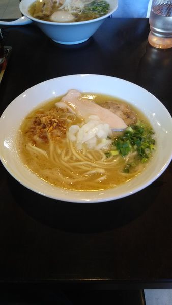 「鶏白湯醤油」@活龍鶏そば専門店 とりだけの写真