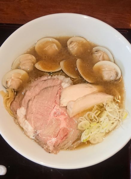 「はまぐりラーメン&豚レアチャーシュー」@ふかや女子流 アイモの写真