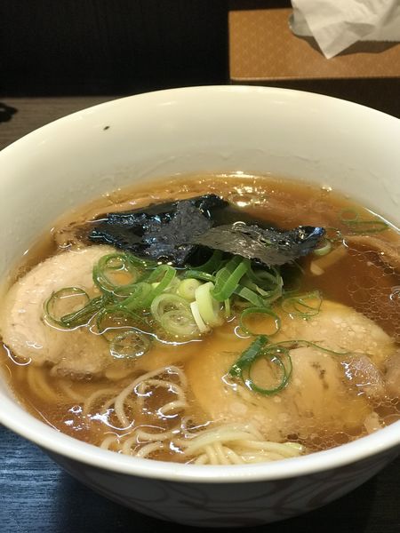 「しょうゆ」@支那そばや 本店の写真