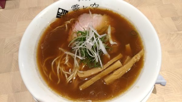「牡蠣煮干し麺」@ラーメン 霽レ空 HARESORAの写真