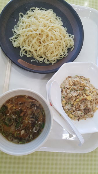 「つけ麺＋半チャーハンセット」@幸楽苑 島忠ホームズ蘇我店の写真