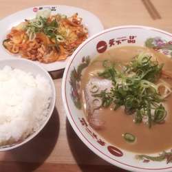 豚キムチ定食（こってり、ふつう）