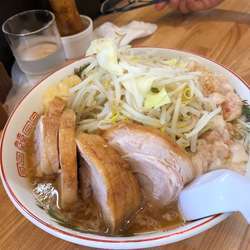 しょうゆラーメン チャーシュー増し