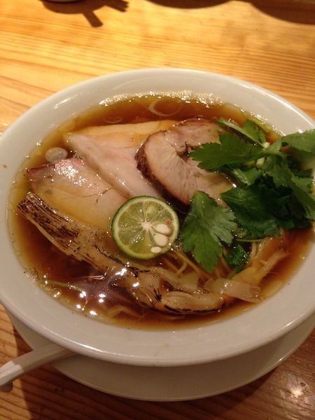 「醤油の純鶏ソバ 800円」@自家製麺 うろたの写真