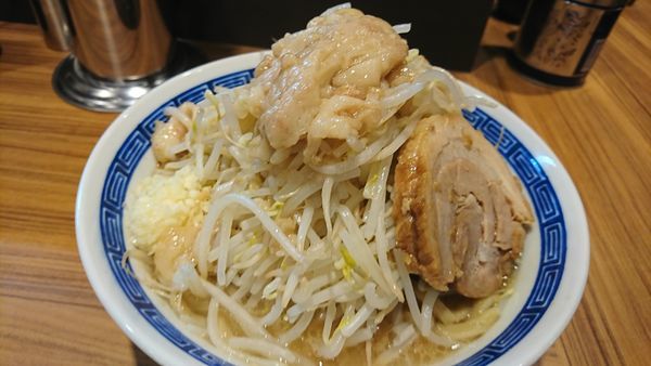 「ラーメン中」@びんびん豚の写真