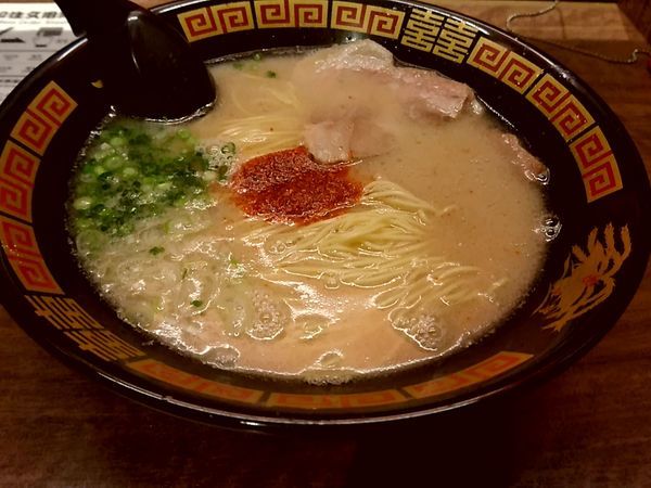 「ラーメン(並盛)890円」@一蘭 道頓堀店別館の写真