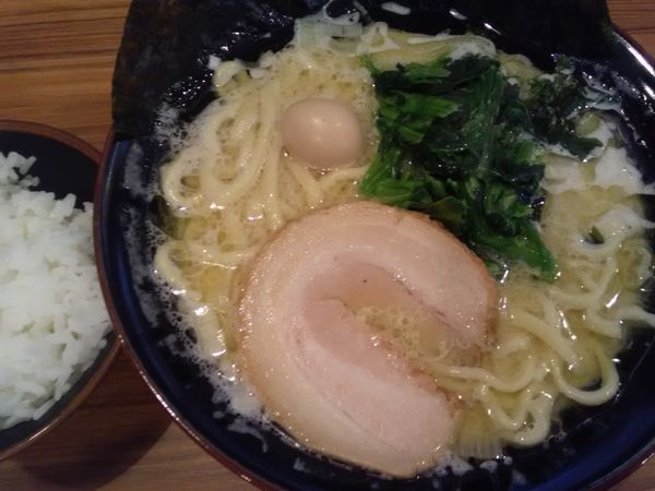 「ラーメン塩（毎月1日は500円）」@横浜家系ラーメン 横浜道 野田蕃昌店の写真