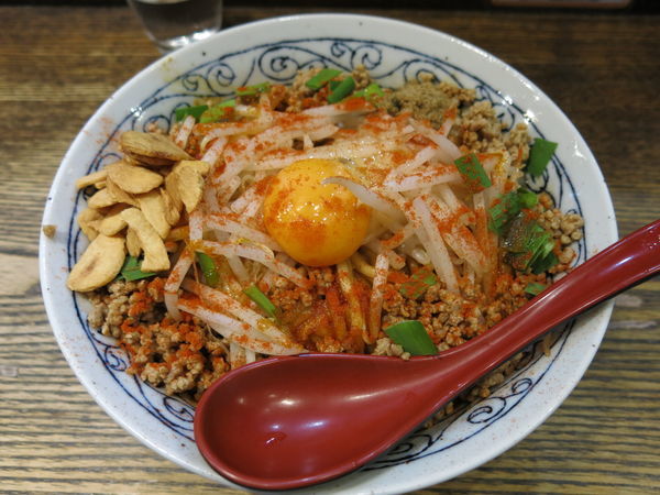 「辛味噌まぜそば（7月の日・祝限定）：900円」@らーめんダイニング ど・みそ 京橋本店の写真