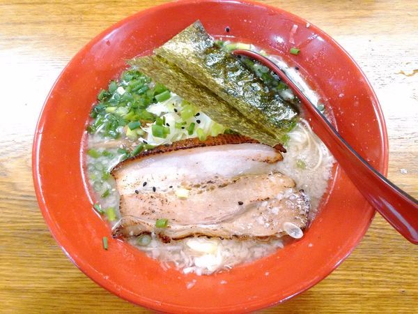 「塩とんこつ」@麺や 七町内の写真