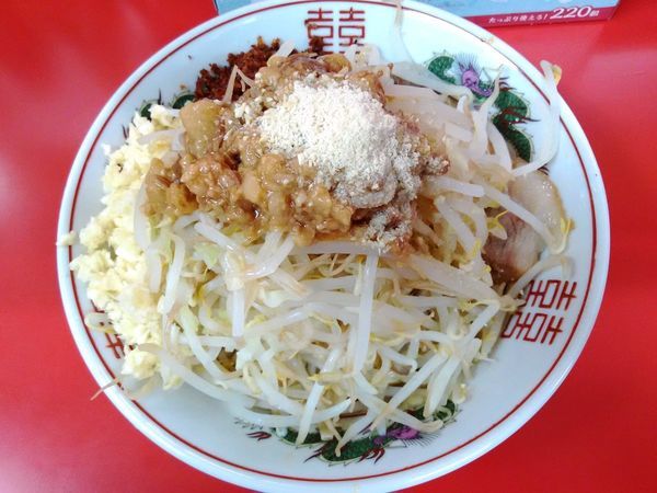 「気まぐれ限定 汁なし麺」@沖縄そば すばじらぁ 那覇店の写真