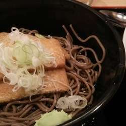 冷しきつねそば 440円