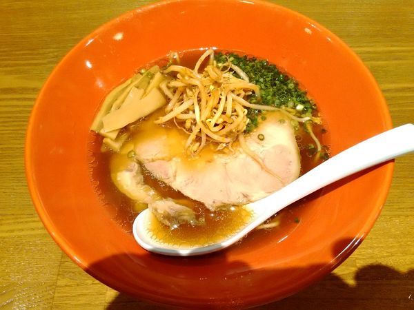 「アカハチラーメン」@ストライプ ヌードルズの写真
