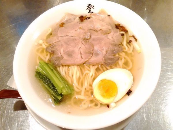 「ホタテ香る塩ラーメン」@登竜門の写真